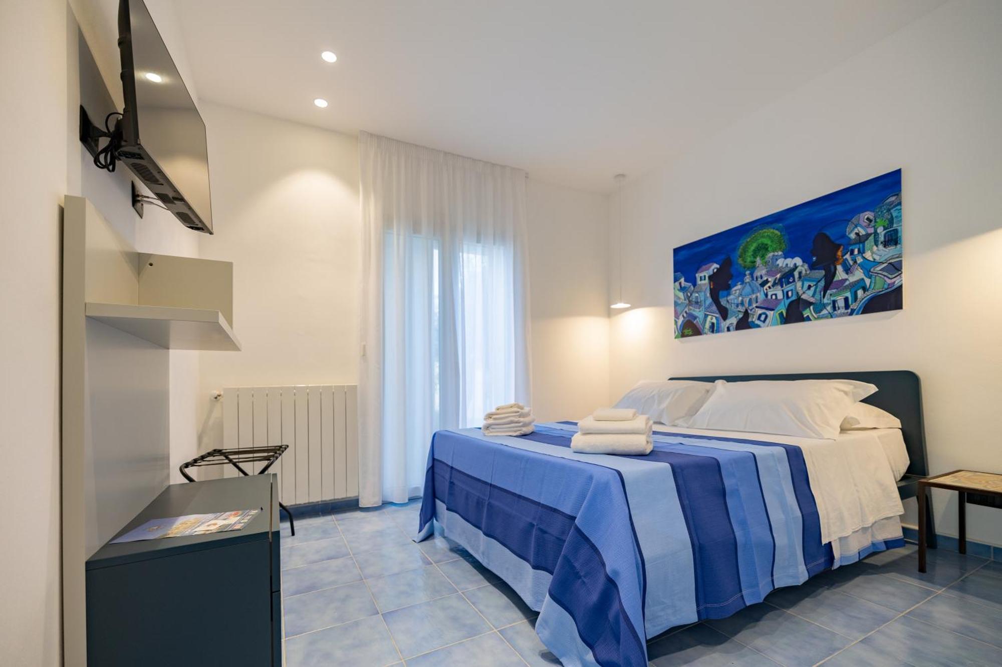 Aura Maris Beach Residence Mazzaforno Чефалу Екстериор снимка