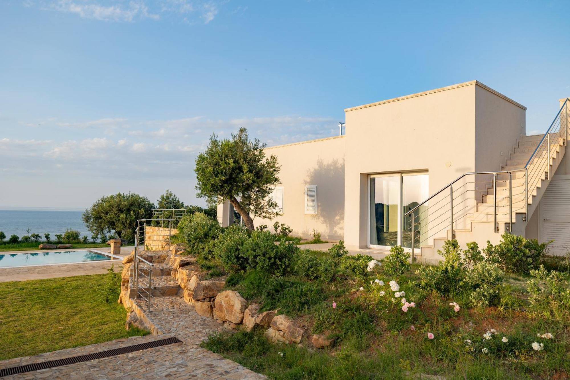 Aura Maris Beach Residence Mazzaforno Чефалу Екстериор снимка