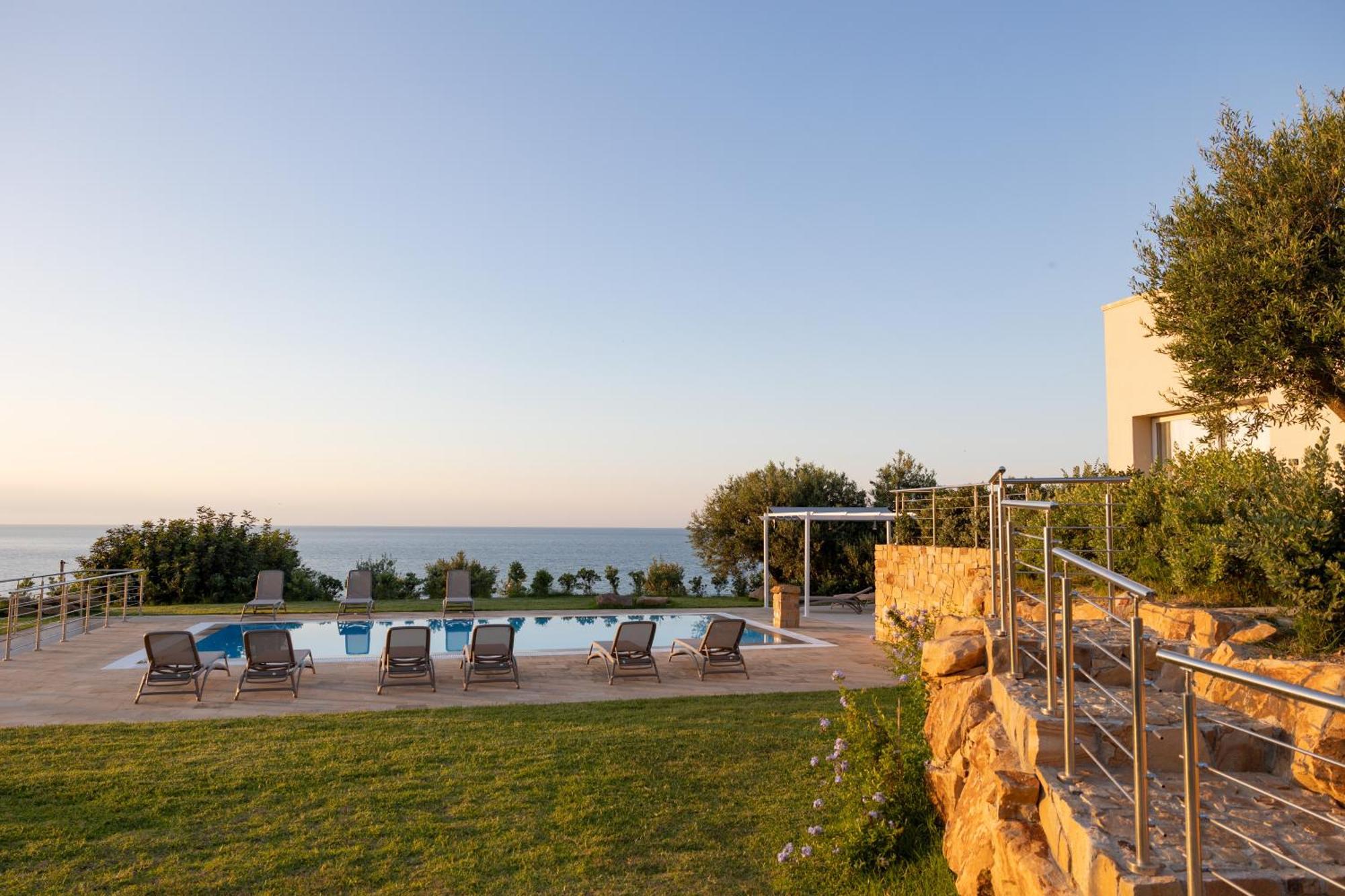Aura Maris Beach Residence Mazzaforno Чефалу Екстериор снимка